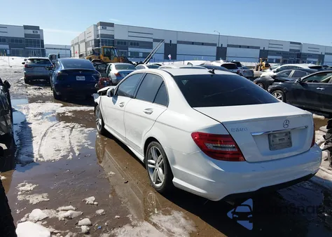 2013 Mercedes-Benz C 250 Sport from USA, damaged, VIN WDDGF4HB2DR256867